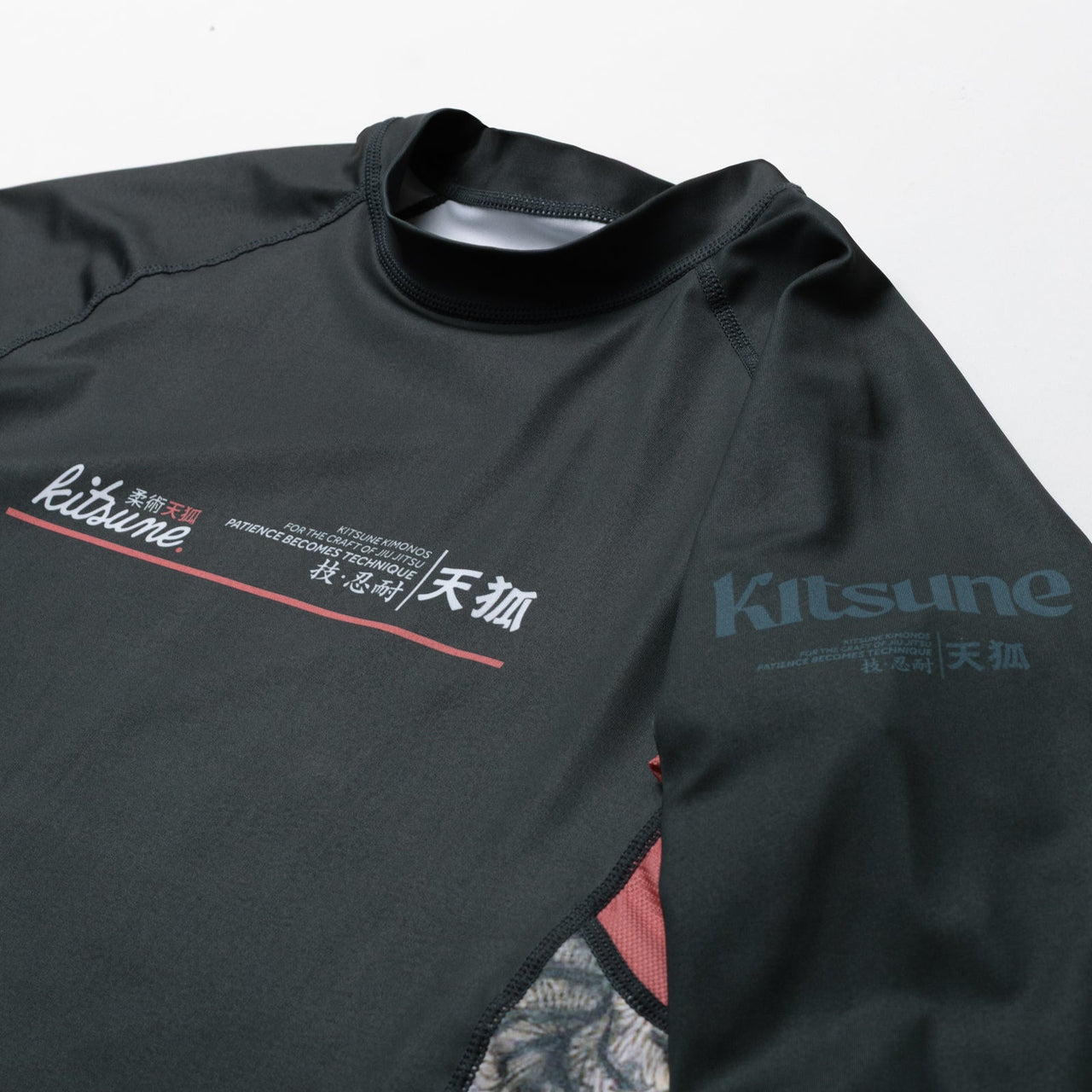 Kitsune Pacific Women's Rash Guard