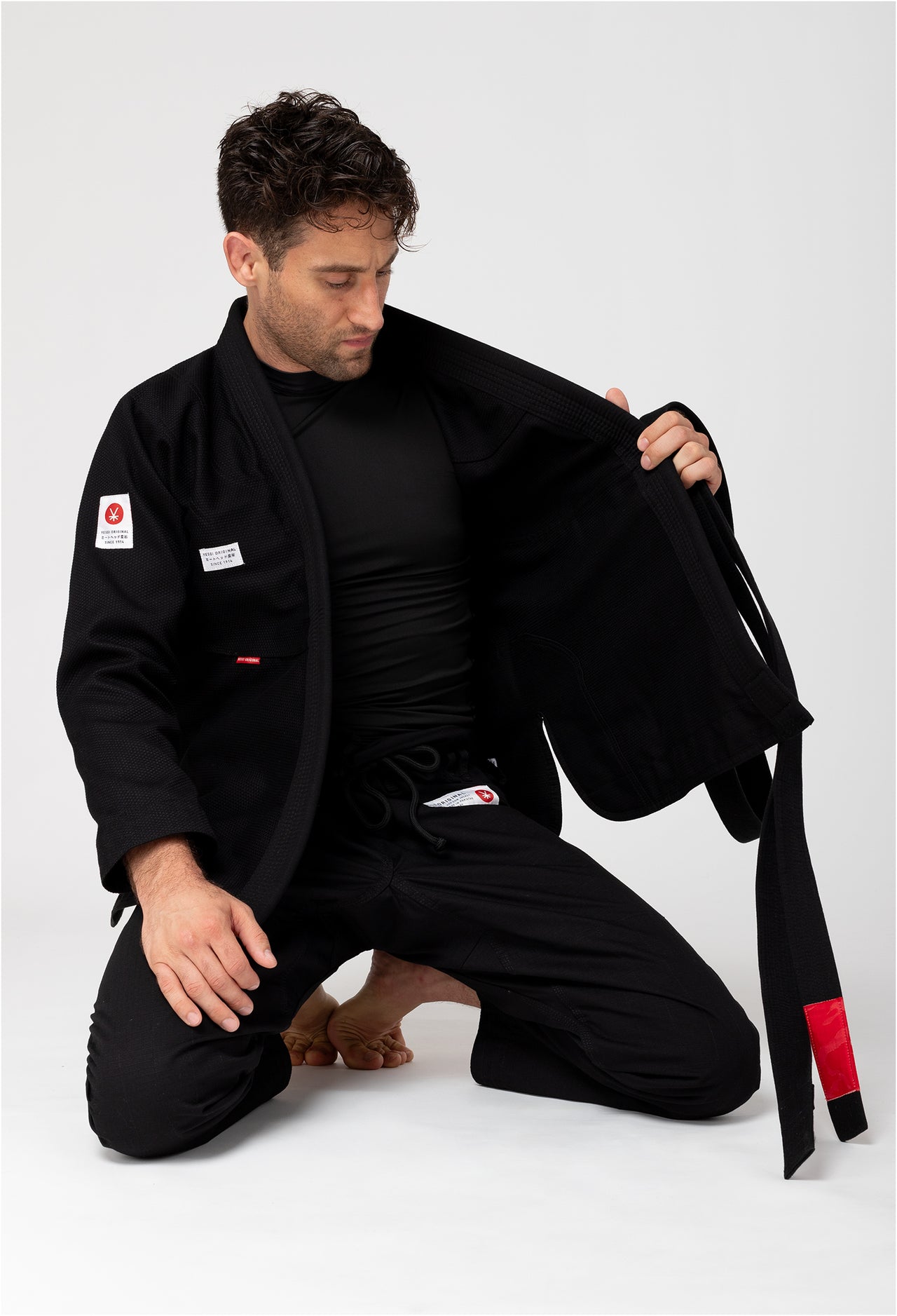 Yesgi Black Jiu Jitsu Kimono