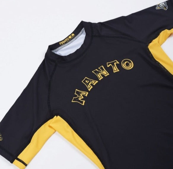 Manto "Just Be Nice" Short Sleeve Rash Guard